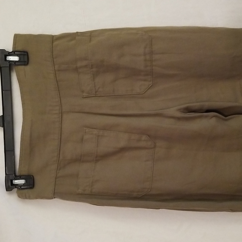 Pants - Picture 4 of 9